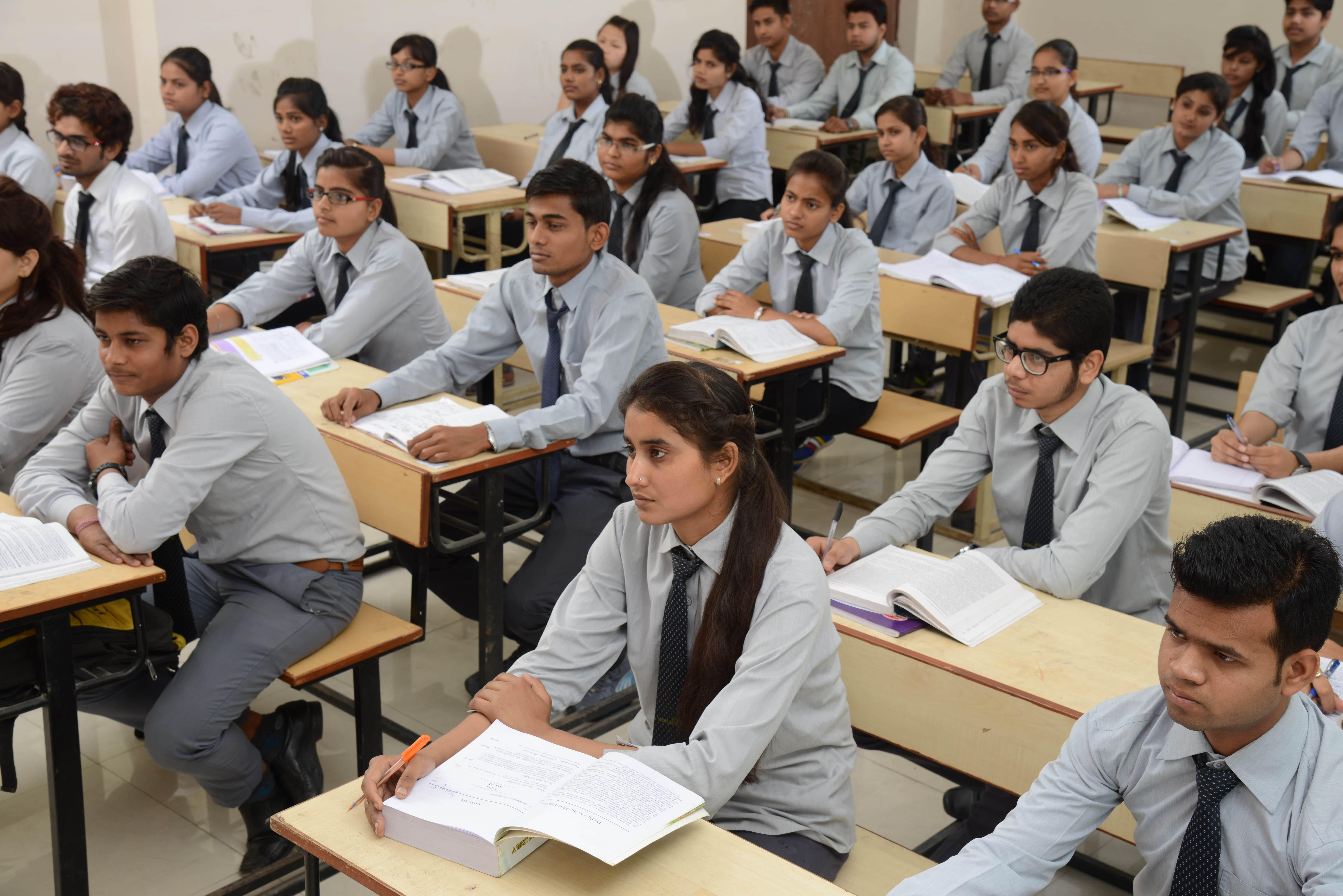 Sanskriti University Mathura Academic Building photo 1