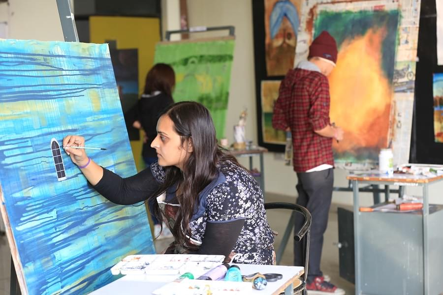 LPU Practical Training & Labs photo 7