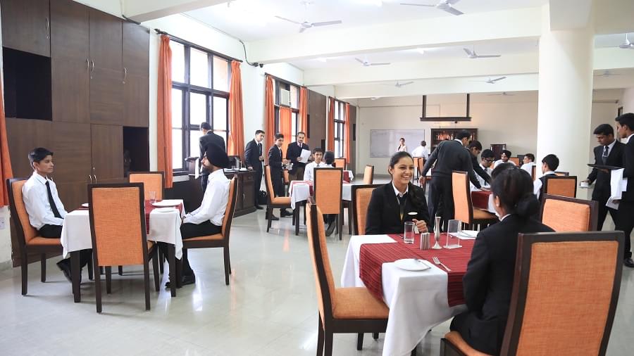 LPU Practical Training & Labs photo 9