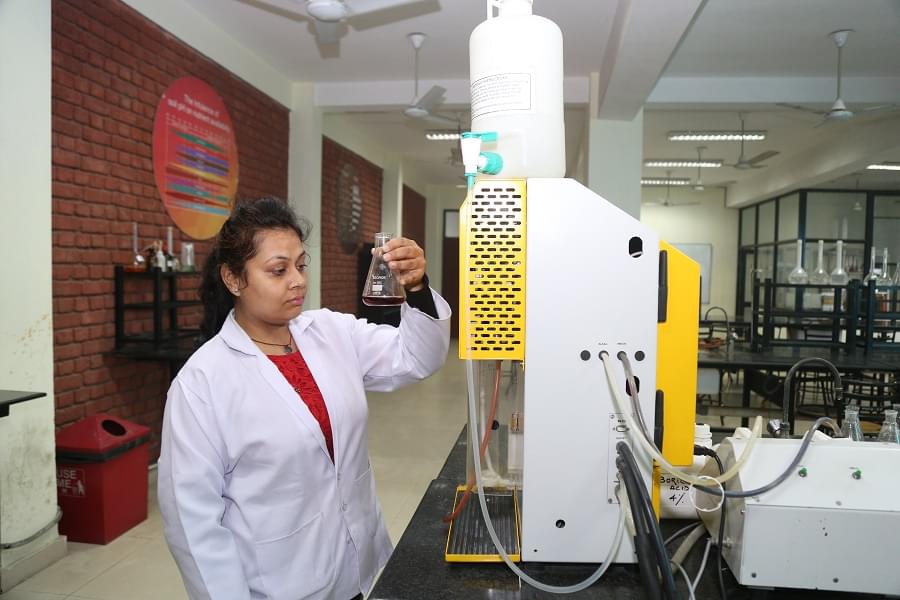 LPU Practical Training & Labs photo 27