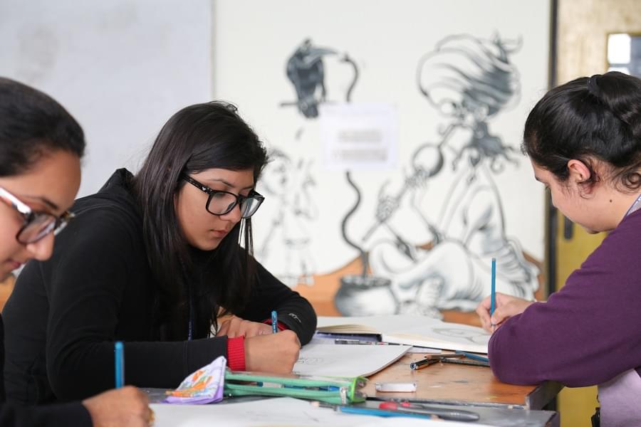 LPU Practical Training & Labs photo 33