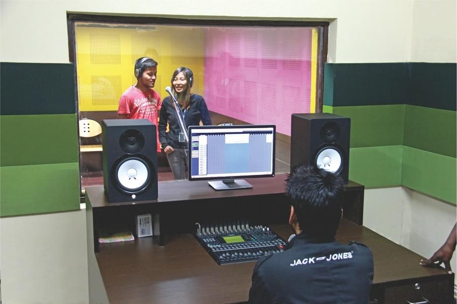 LPU Practical Training & Labs photo 34