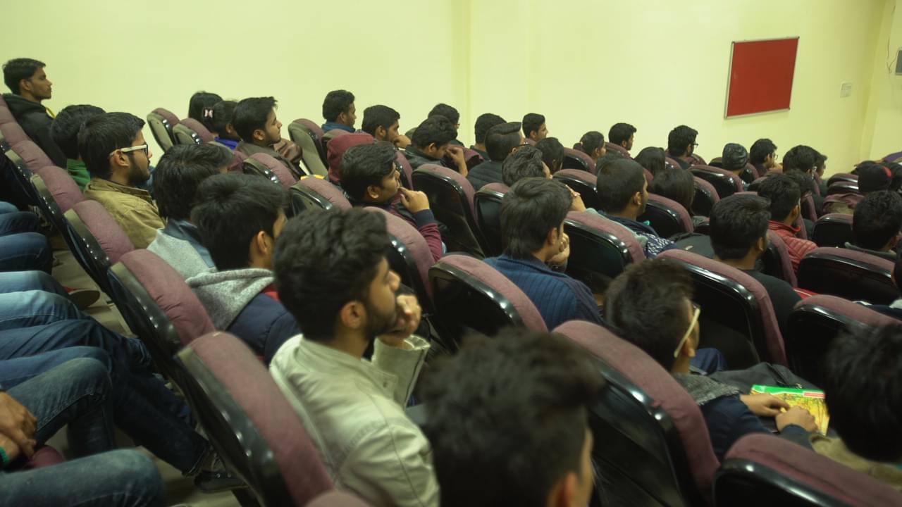 Galgotias University, School of Biosciences and Technology Greater Noida Academic Classrooms photo 18