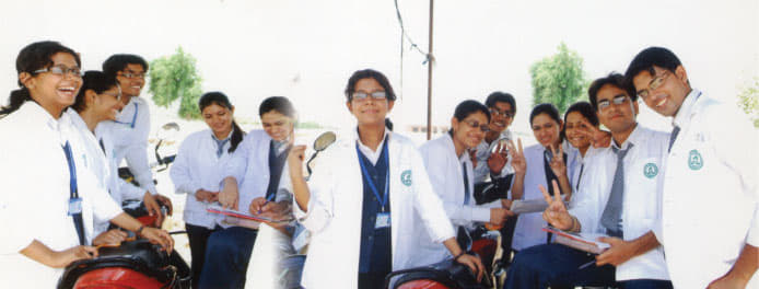 Varanasi College of Pharmacy Labs photo 3