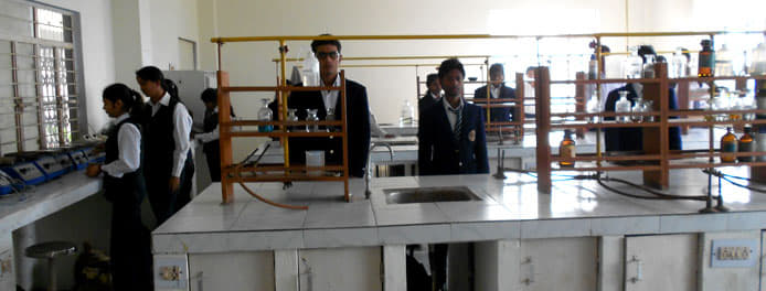 Varanasi College of Pharmacy Labs photo 6