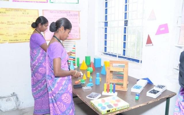 Sarah College of Education for Women Erode Laboratory photo 4