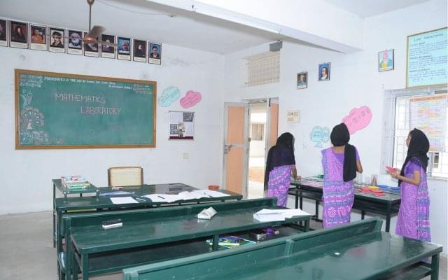 Sarah College of Education for Women Erode Laboratory photo 5