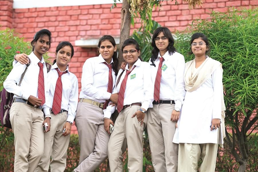 Mangalayatan University Aligarh Campus Life photo 1