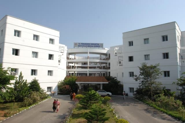 Dr. Pinnamaneni Siddhartha Institute of Medical Sciences & Research Foundation Vijayawada Academic Building photo 4