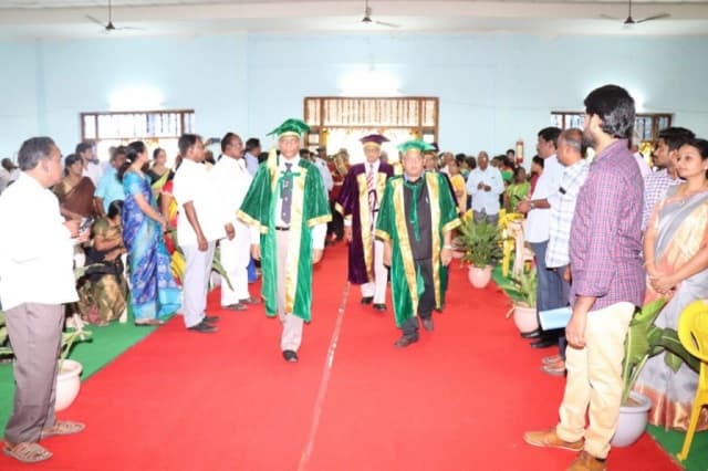 Dr. Pinnamaneni Siddhartha Institute of Medical Sciences & Research Foundation Vijayawada Convocation photo 4