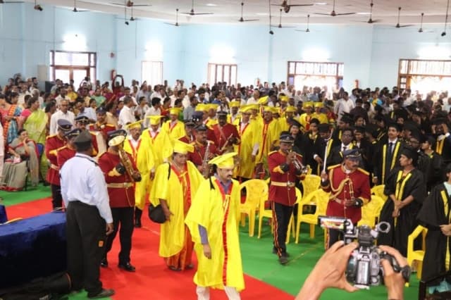 Dr. Pinnamaneni Siddhartha Institute of Medical Sciences & Research Foundation Vijayawada Convocation photo 5