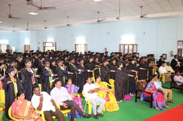 Dr. Pinnamaneni Siddhartha Institute of Medical Sciences & Research Foundation Vijayawada Convocation photo 8