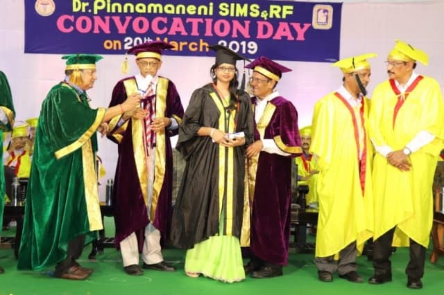 Dr. Pinnamaneni Siddhartha Institute of Medical Sciences & Research Foundation Vijayawada Convocation photo 15