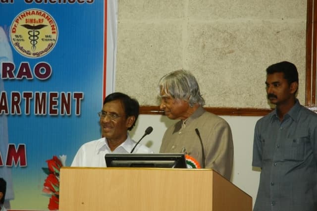 Dr. Pinnamaneni Siddhartha Institute of Medical Sciences & Research Foundation Vijayawada Dr.A P J Abdul Kalam Visit photo 11