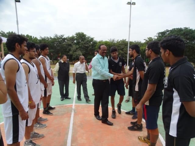 Dr. Pinnamaneni Siddhartha Institute of Medical Sciences & Research Foundation Vijayawada Sports photo 1