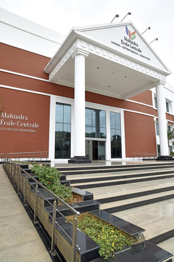 MAHINDRA University Campus photo 9