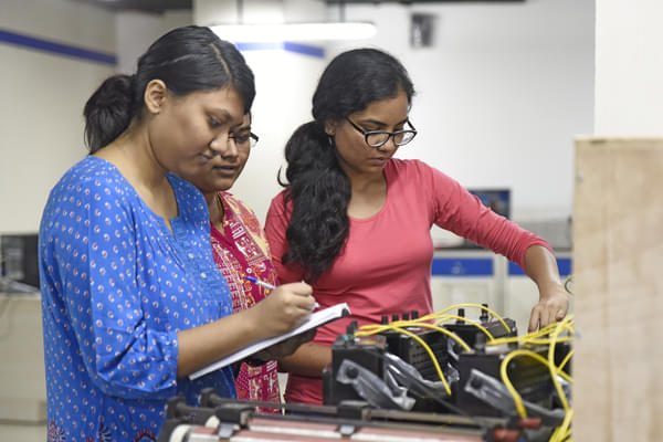MAHINDRA University Laboratory photo 6