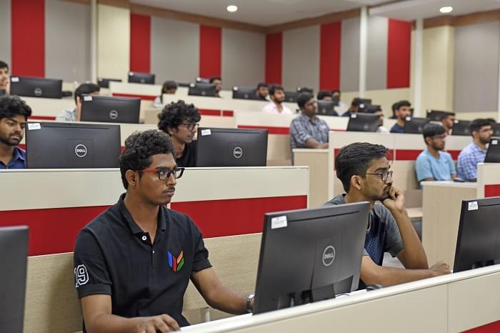 MAHINDRA University Laboratory photo 9