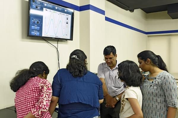 MAHINDRA University Laboratory photo 12