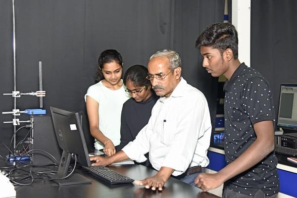 MAHINDRA University Laboratory photo 16