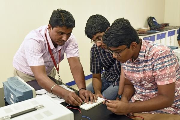 MAHINDRA University Laboratory photo 26