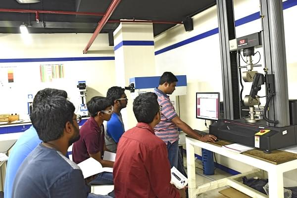 MAHINDRA University Laboratory photo 27