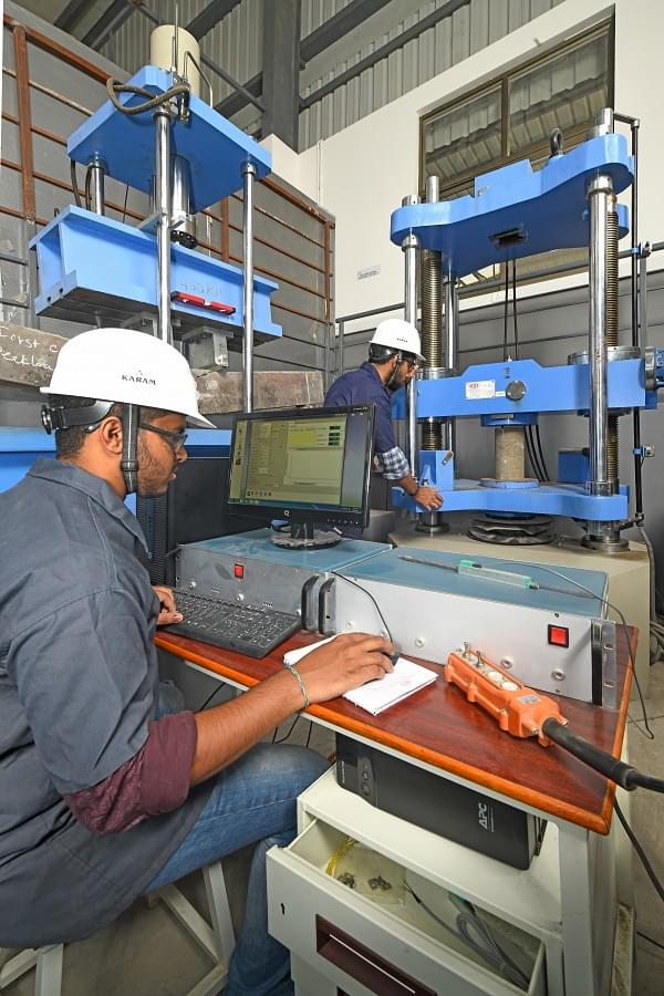 MAHINDRA University Laboratory photo 30