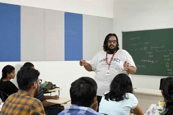 MAHINDRA University Classrooms photo 13