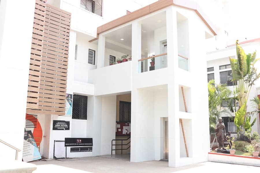 MGMU Campus photo 13