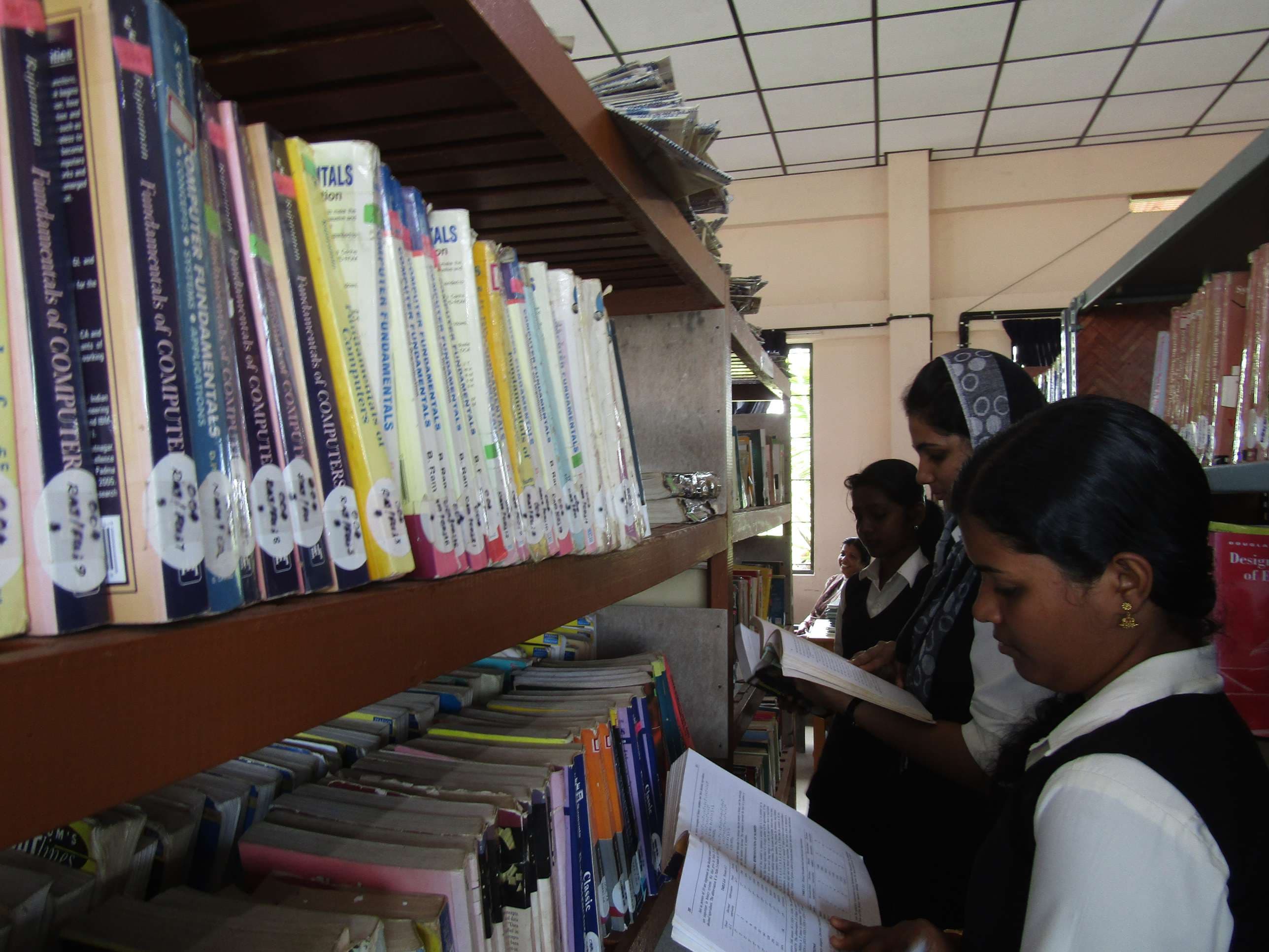 Swamy Saswathikananda College Poothotta Kochi Campus photo 8