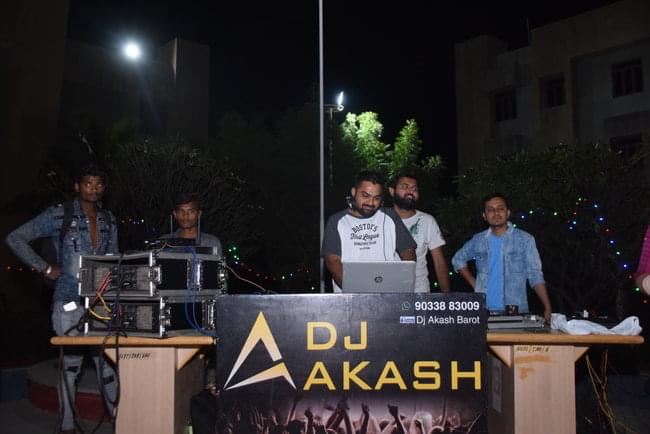 Kum. M.H Gardi School of Management Rajkot Alumni Meet photo 4