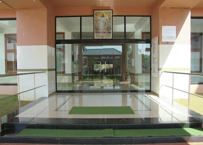 Malankara Orthodox Syrian Church College of Nursing Kolenchery Academic Building photo 4