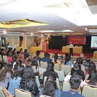 MET Institute of Pharmacy Mumbai Academic Building photo 5