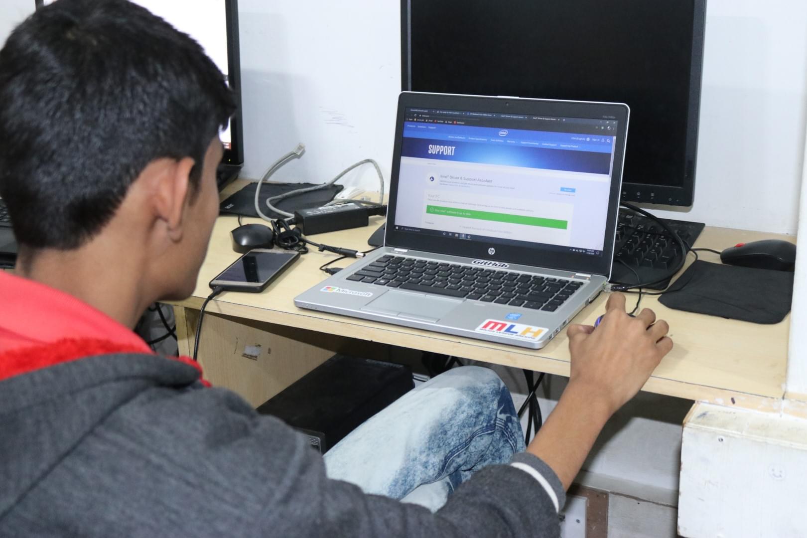 RK University, School of Engineering Rajkot  Library and Extra curriculars photo 6