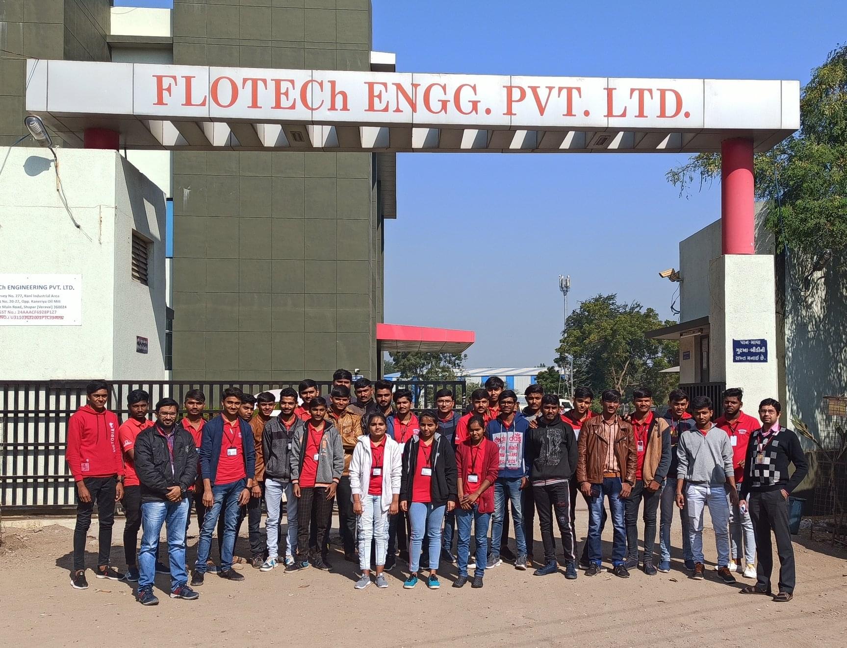 RK University, School of Engineering Rajkot Students Workshop photo 4