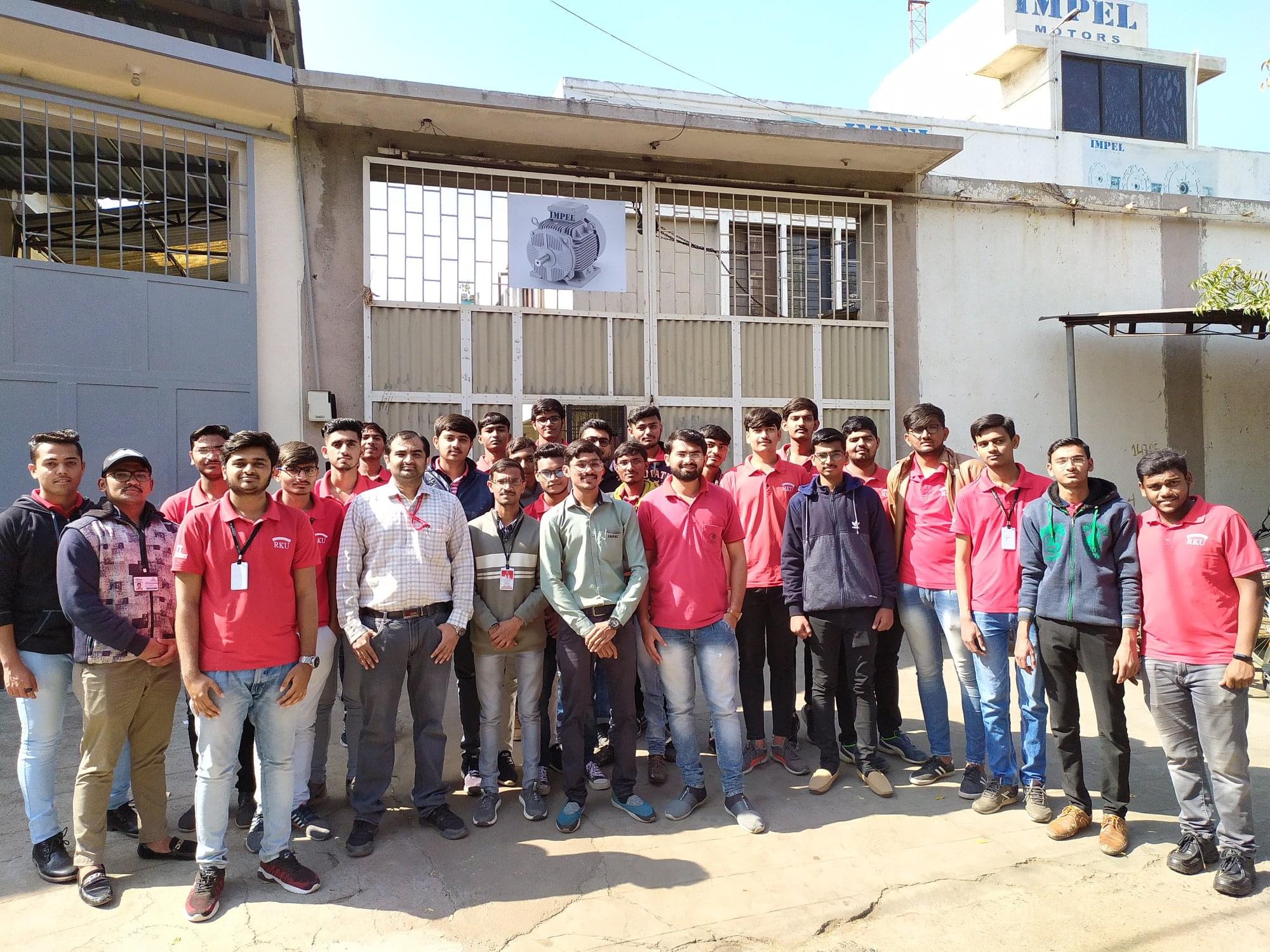 RK University, School of Engineering Rajkot Students Workshop photo 10