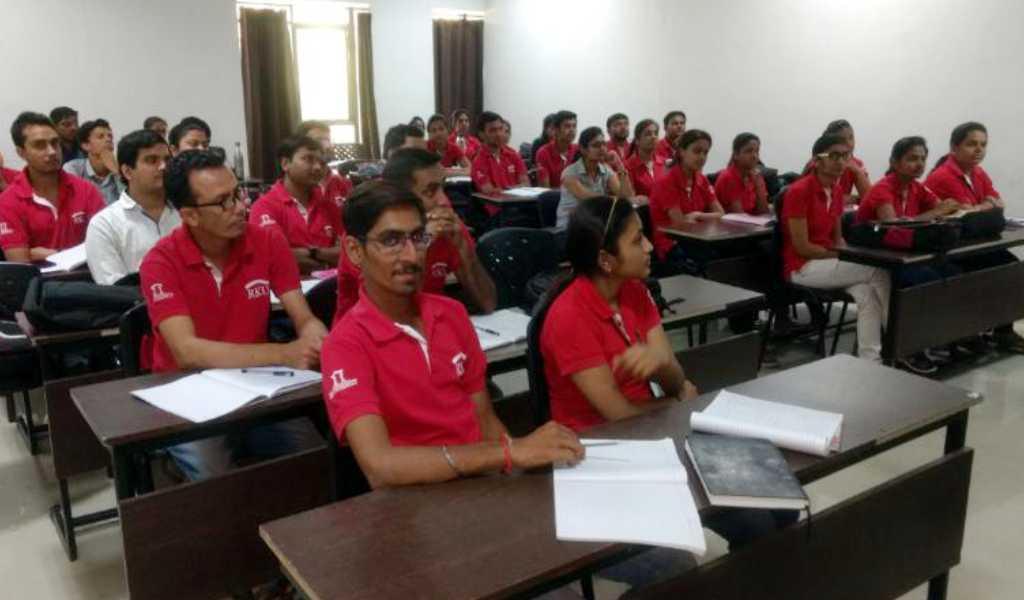 RK University, School of Management Rajkot  Academic Building photo 5