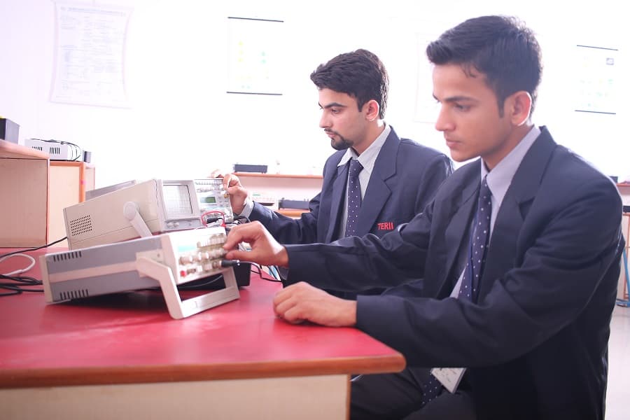 Technology Education and Research Integrated Institute Kurukshetra Laboratory photo 8