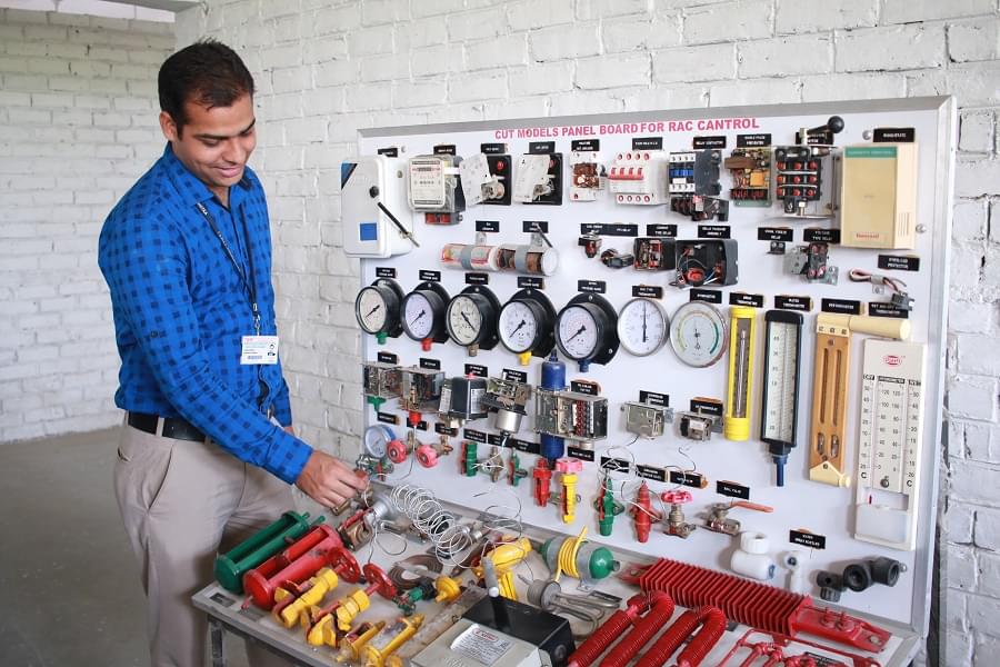 Technology Education and Research Integrated Institute Kurukshetra Laboratory photo 17