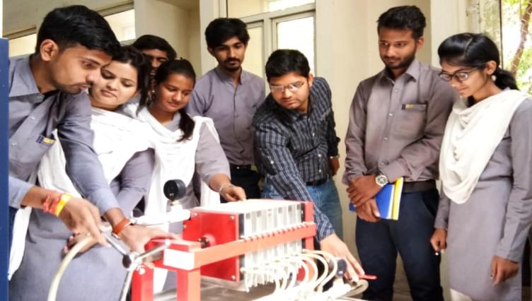 IIST Indore State of Art Lab Infrastructure photo 19