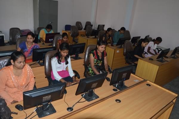 Rajarshi Tandon Mahila Mahavidyalay Allahabad Campus photo 6