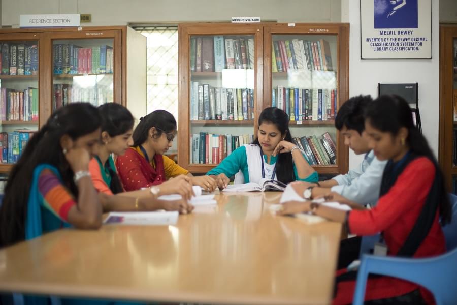 Saveetha Engineering College Chennai Campus & Facilities photo 1