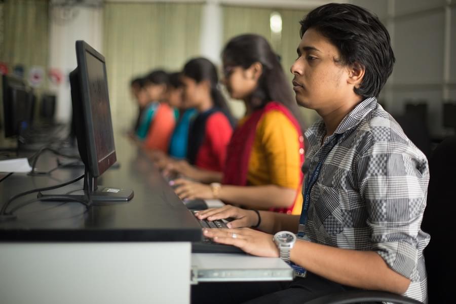 Saveetha Engineering College Chennai Campus & Facilities photo 5