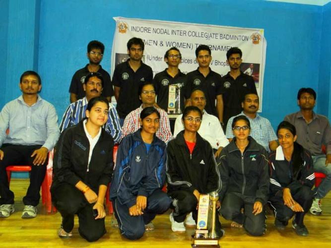 Shri Vaishnav Vidyapeeth Vishwavidyalaya Sports photo 7
