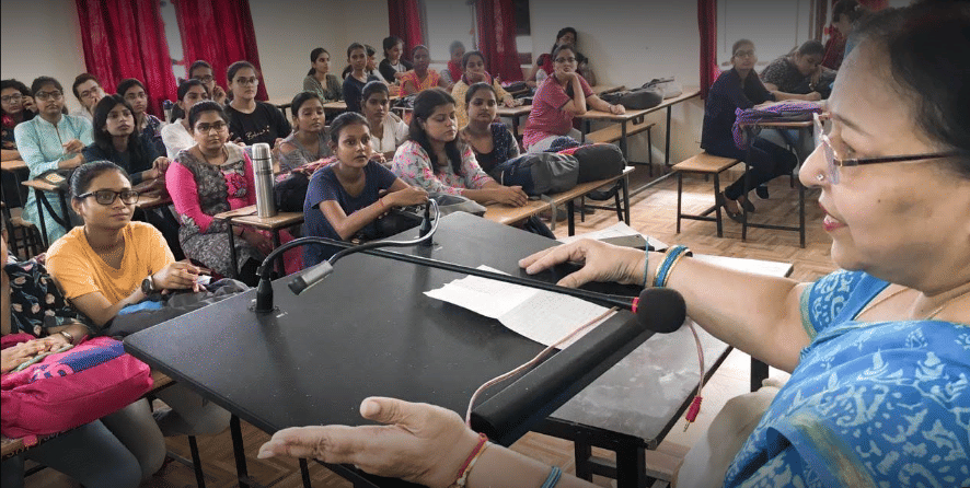 Vasanta College For Women Varanasi Extra Curriculars photo 5