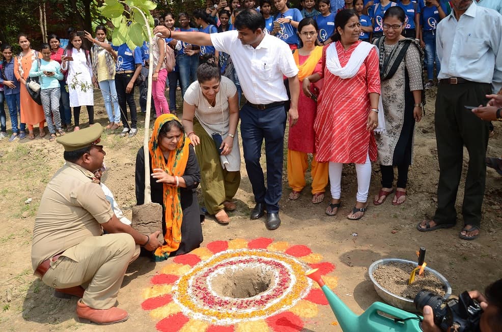 Vasanta College For Women Varanasi Extra Curriculars photo 11