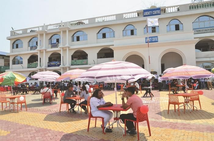 USTM Classroom & Canteen photo 1