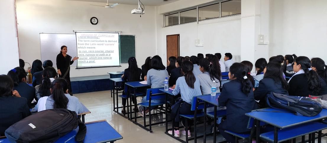 USTM Classroom & Canteen photo 10