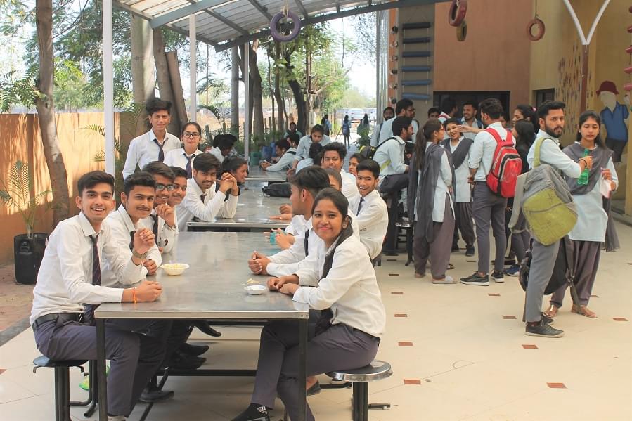 Acropolis Institute of Pharmaceutical Education and Research Indore Lab photo 1