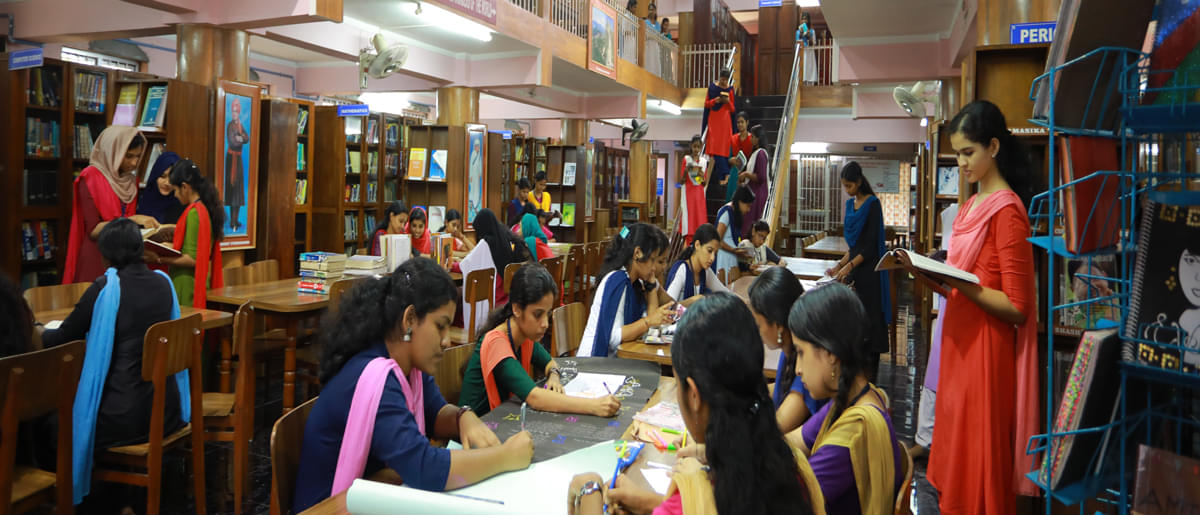 St Mary's College Thrissur Campus Building photo 12